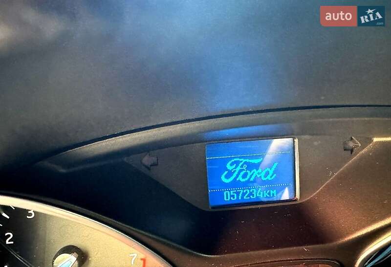 Седан Ford Focus 2016 в 