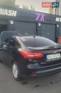Седан Ford Focus 2017 в 