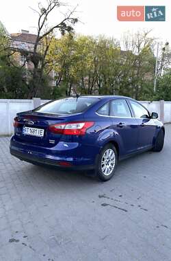 Седан Ford Focus 2014 в 
