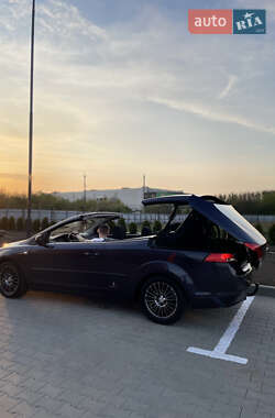 Кабриолет Ford Focus 2007 в 