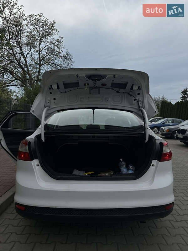 Седан Ford Focus 2014 в Умани