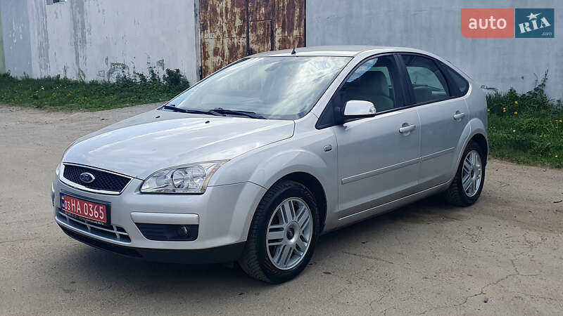 Хэтчбек Ford Focus 2007 в 