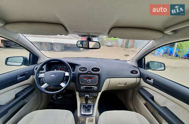 Хэтчбек Ford Focus 2007 в 