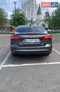 Седан Ford Focus 2016 в 