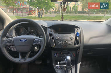 Седан Ford Focus 2016 в 