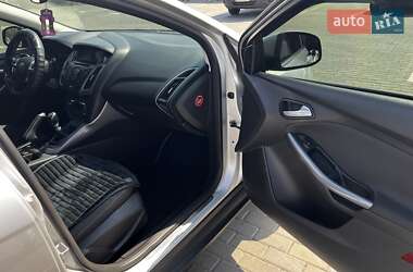 Универсал Ford Focus 2013 в 