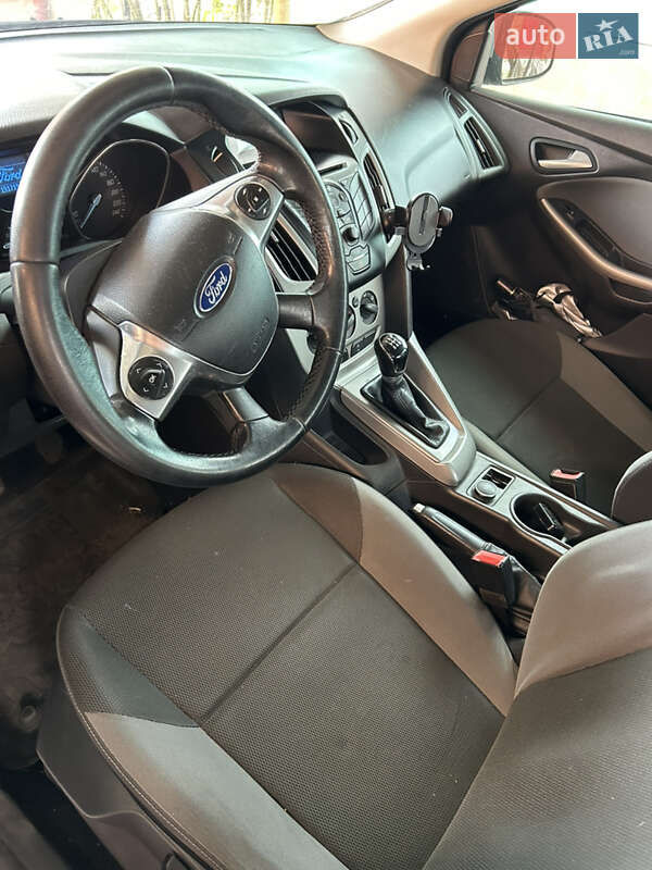 Хэтчбек Ford Focus 2013 в Днепре фото 9 Хэтчбек Ford Focus 2013 в Днепре