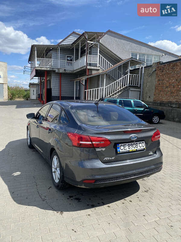 Седан Ford Focus 2015 в Черновцах