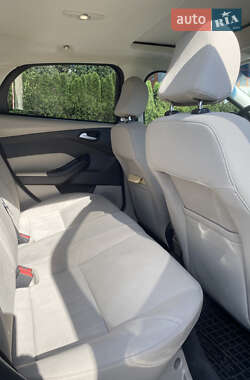 Седан Ford Focus 2015 в 