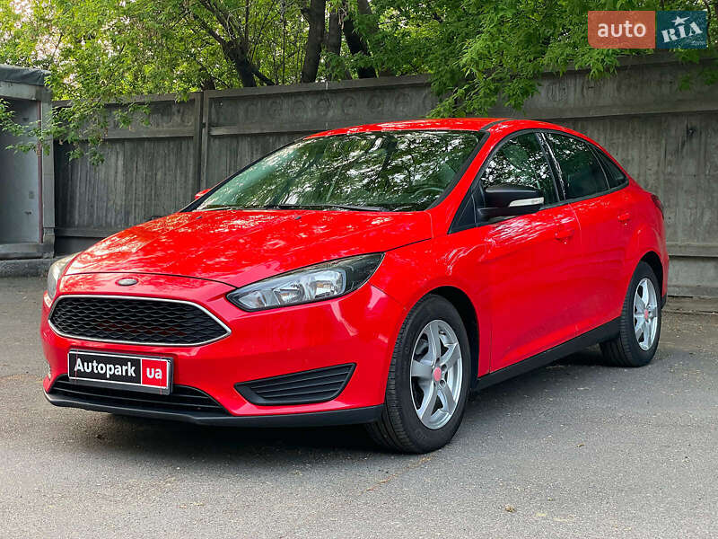Седан Ford Focus 2016 в 