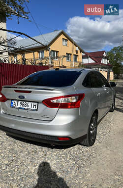 Седан Ford Focus 2014 в 
