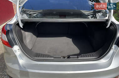 Седан Ford Focus 2014 в 