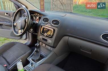 Хэтчбек Ford Focus 2009 в 