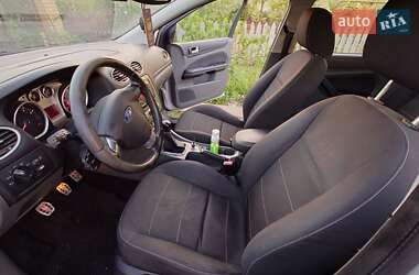 Хэтчбек Ford Focus 2009 в 
