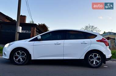 Хетчбек Ford Focus 2014 в 