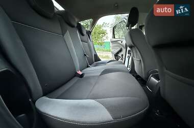 Хетчбек Ford Focus 2014 в 