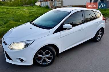 Хетчбек Ford Focus 2014 в 