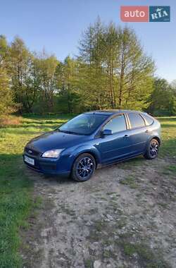 Хэтчбек Ford Focus 2007 в 