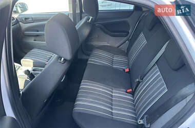 Хетчбек Ford Focus 2011 в 