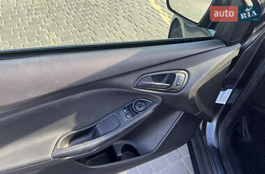 Седан Ford Focus 2017 в 