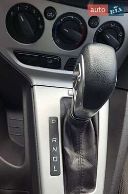 Седан Ford Focus 2014 в 