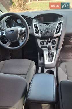 Седан Ford Focus 2014 в 