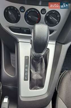 Седан Ford Focus 2014 в 
