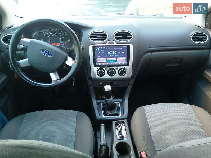 Хэтчбек Ford Focus 2007 в Киеве