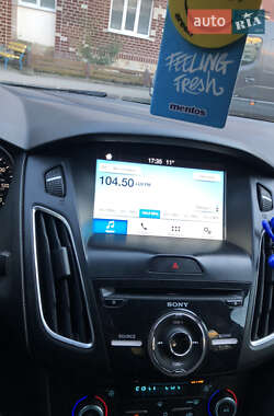 Седан Ford Focus 2018 в 