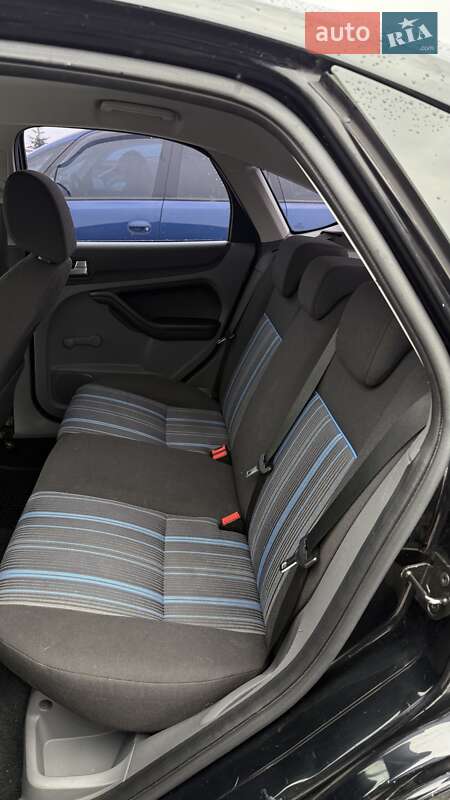 Хэтчбек Ford Focus 2008 в Ивано-Франковске фото 14 Хэтчбек Ford Focus 2008 в Ивано-Франковске