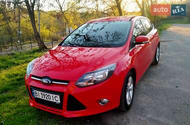 Хэтчбек Ford Focus 2013 в 