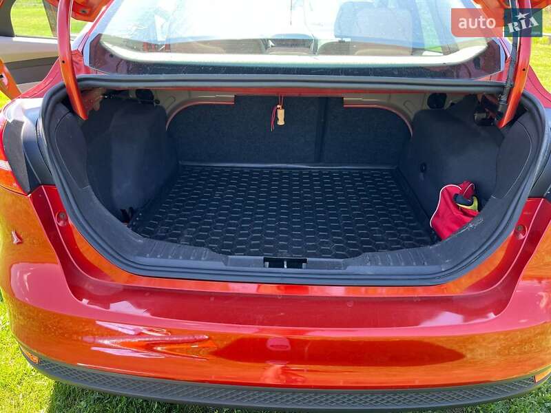 Седан Ford Focus 2018 в Калуше