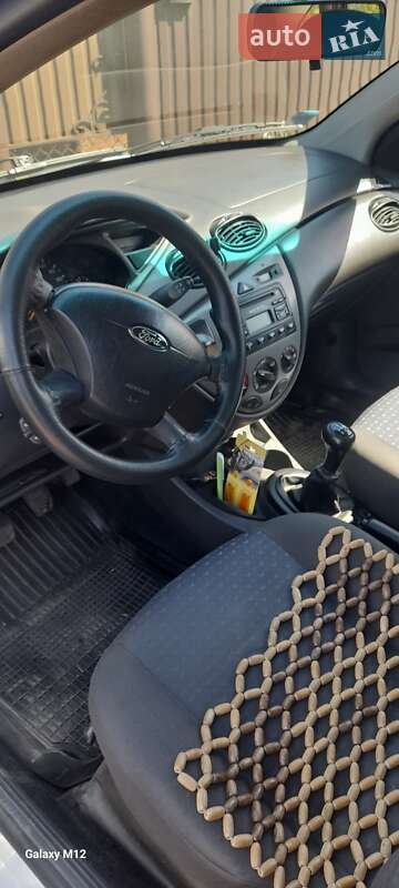 Хетчбек Ford Focus 2004 в Охтирці