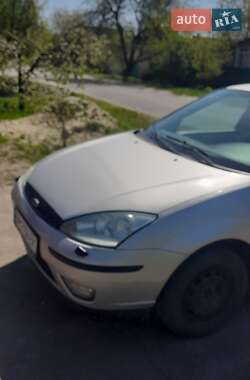 Хэтчбек Ford Focus 2004 в 