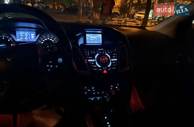 Універсал Ford Focus 2011 в 
