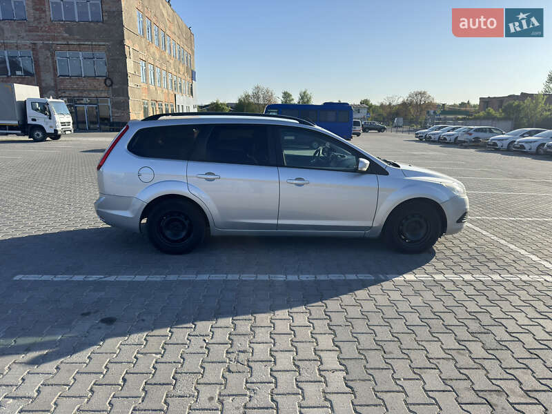 Универсал Ford Focus 2009 в Черновцах