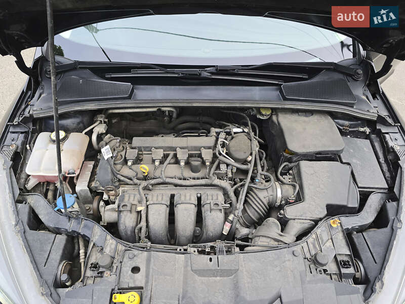 Хэтчбек Ford Focus 2015 в Киеве