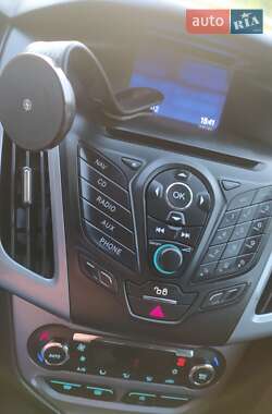 Универсал Ford Focus 2012 в 