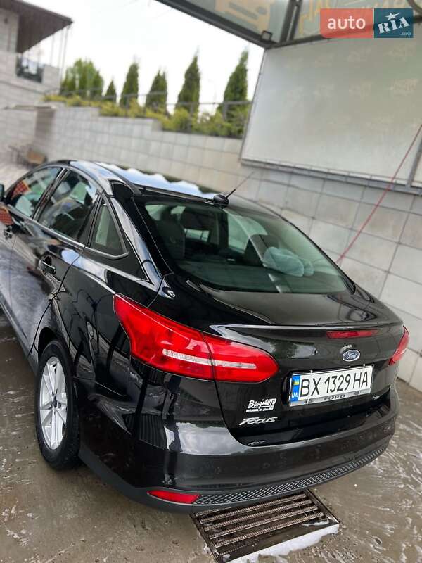 Седан Ford Focus 2015 в Красилове