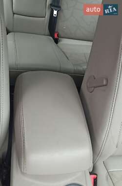 Хэтчбек Ford Focus 2013 в 