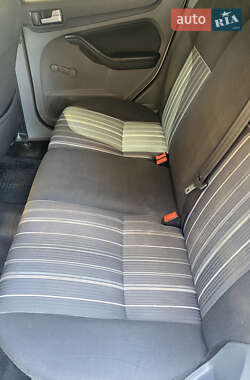 Универсал Ford Focus 2010 в 