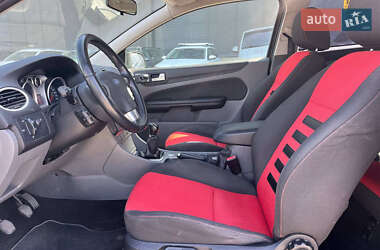 Хэтчбек Ford Focus 2009 в 