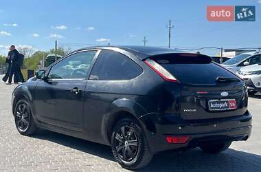 Хэтчбек Ford Focus 2009 в 