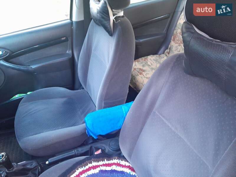 Седан Ford Focus 2003 в Вышгороде