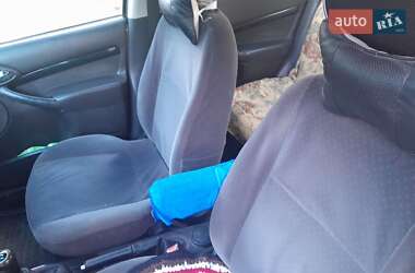 Седан Ford Focus 2003 в 