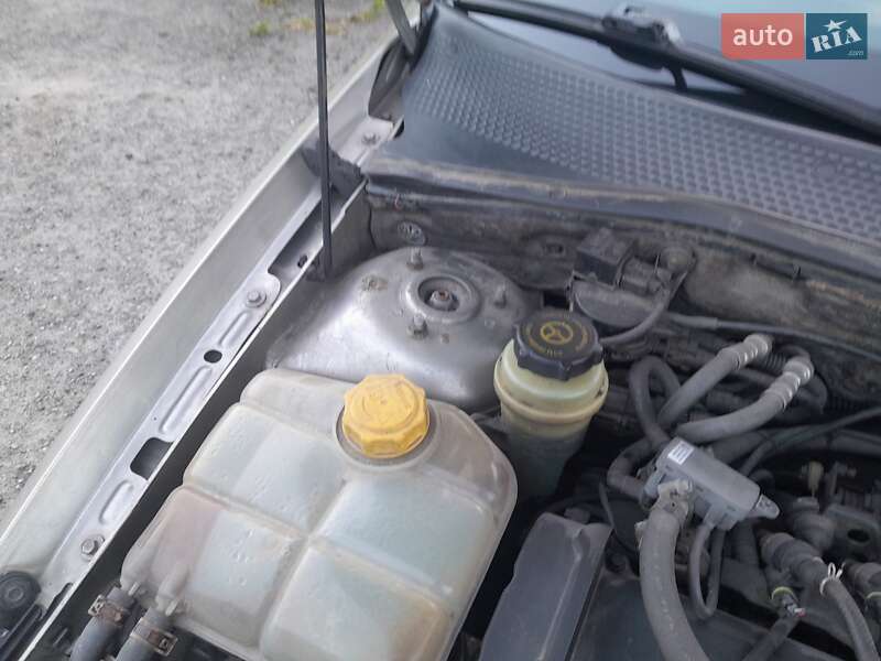 Седан Ford Focus 2003 в Вышгороде