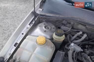 Седан Ford Focus 2003 в 