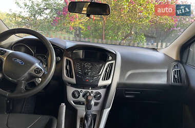 Хэтчбек Ford Focus 2014 в 