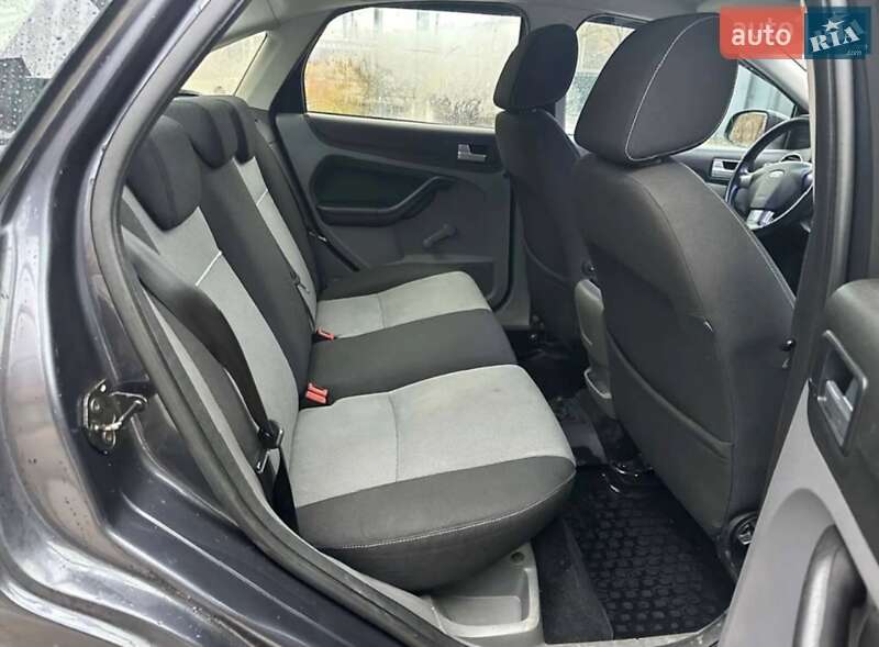 Седан Ford Focus 2010 в Киеве