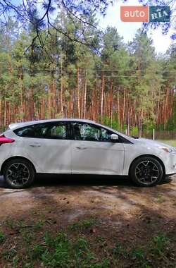 Хэтчбек Ford Focus 2014 в 